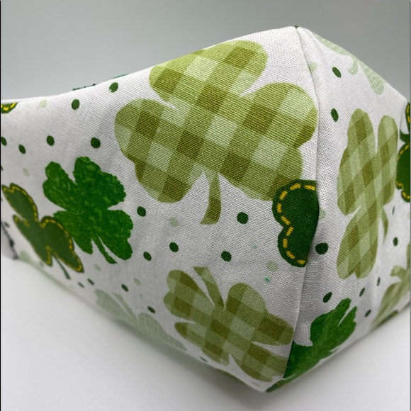 Lucky Clover Mask With Filter Included - Picture 2 of 7